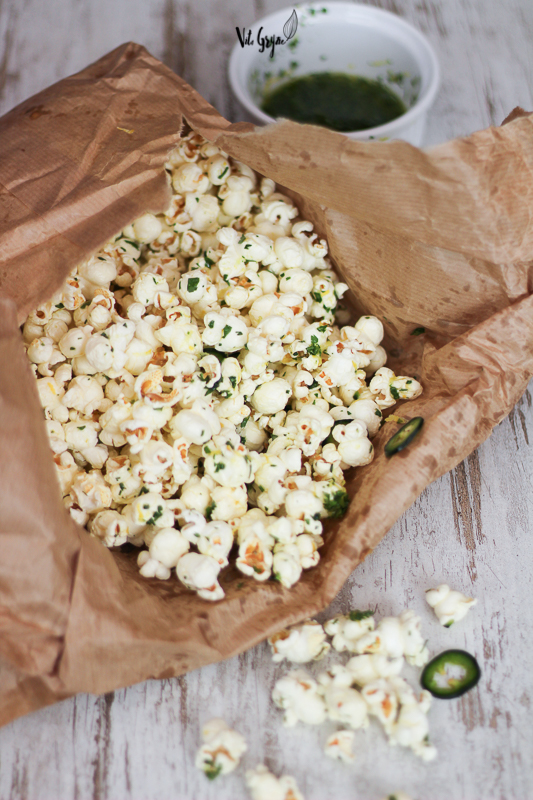 Pikantny popcorn