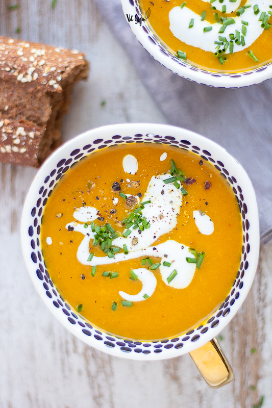 zupa z marchewki i masła orzechowego